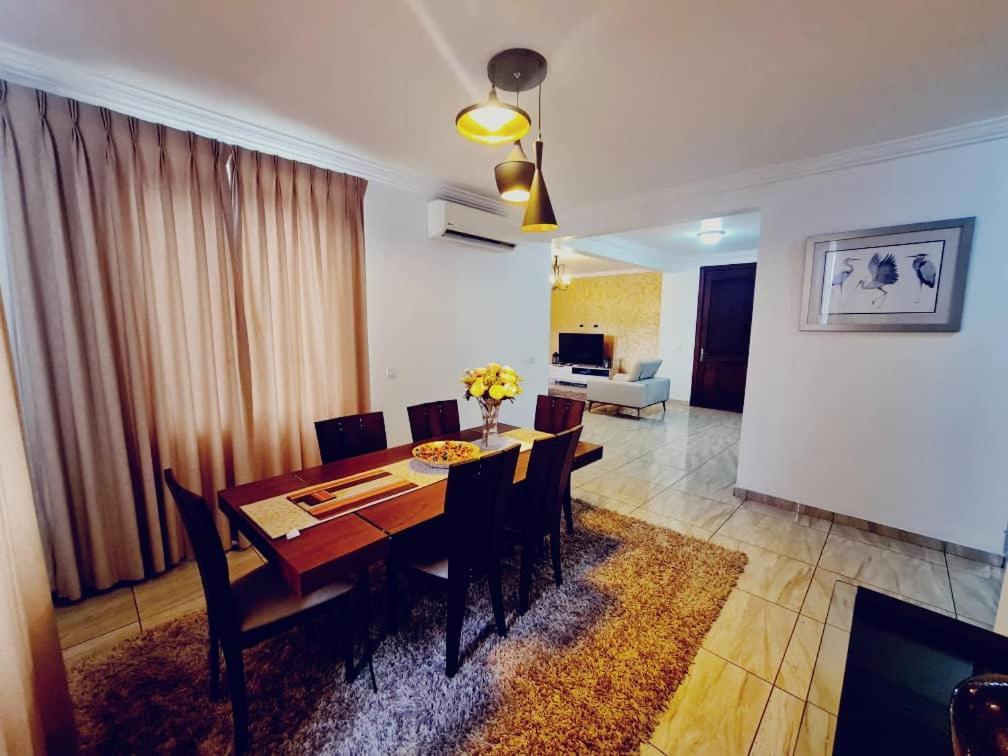 Bertha'S Court D-Plus Apartments Dzorwulu 외부 사진