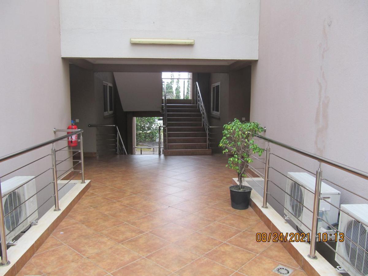 Bertha'S Court D-Plus Apartments Dzorwulu 외부 사진